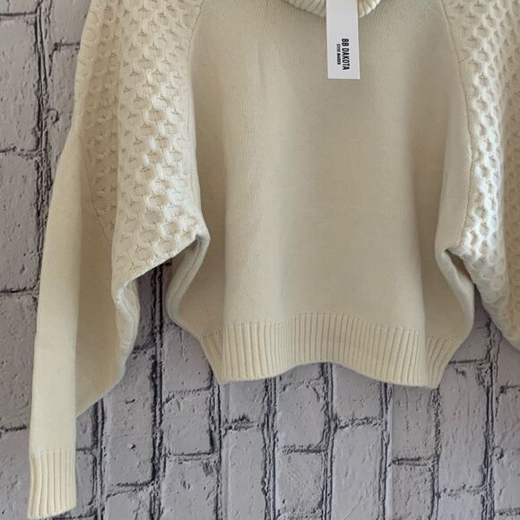 Bb Dakota Wing Commander Ivory Sweater - Picture 8 of 8
